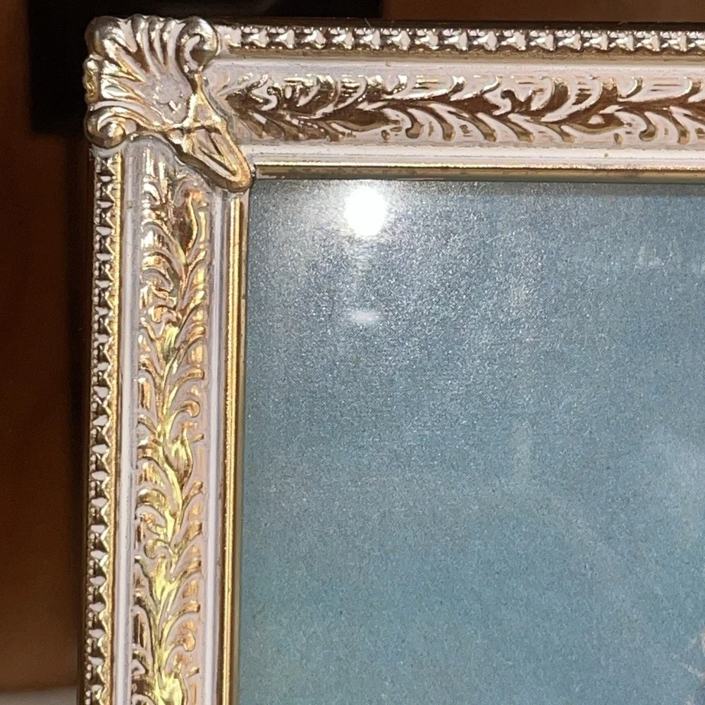 Vintage Gold‎ Metal Picture Frame 8